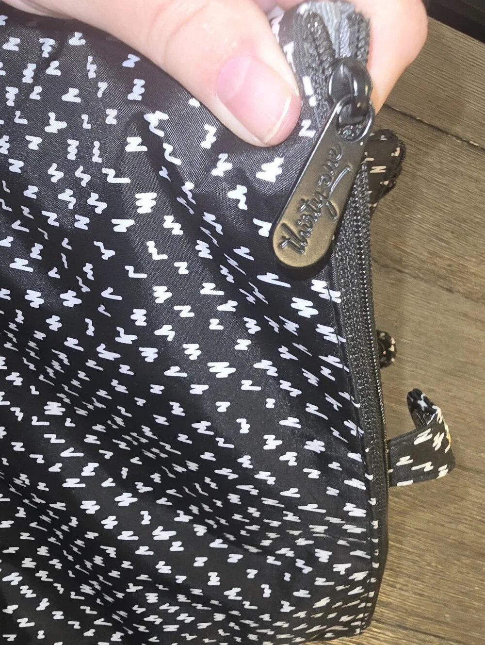 Thirty One Black/white Make Up Travel Bag
